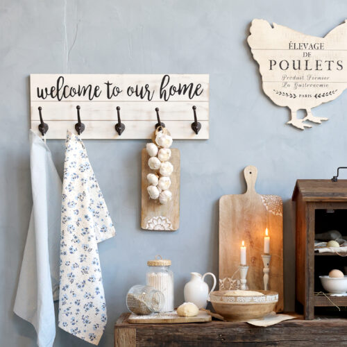 Kleiderhakenbrett mit Text und 5 Haken