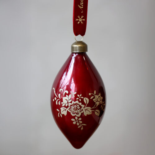 Weihnachtskugel in der Farbe rot