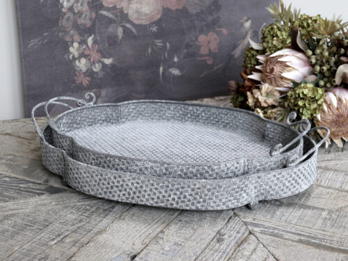 Ein Set mit zwei Tablett's von Chic Antique