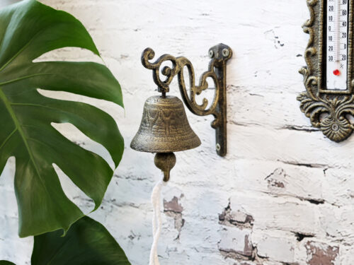 Glocke mit Wandhalterung